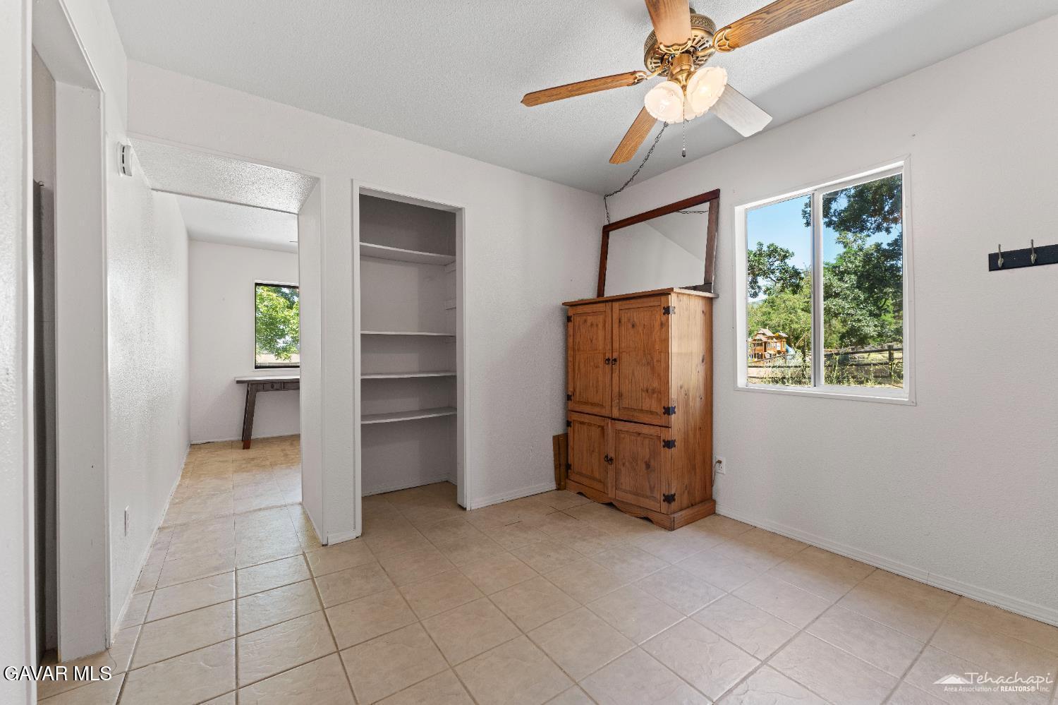 26141 Bear Valley Road Tehachapi, CA 93561 - Photo 40 of 47 29