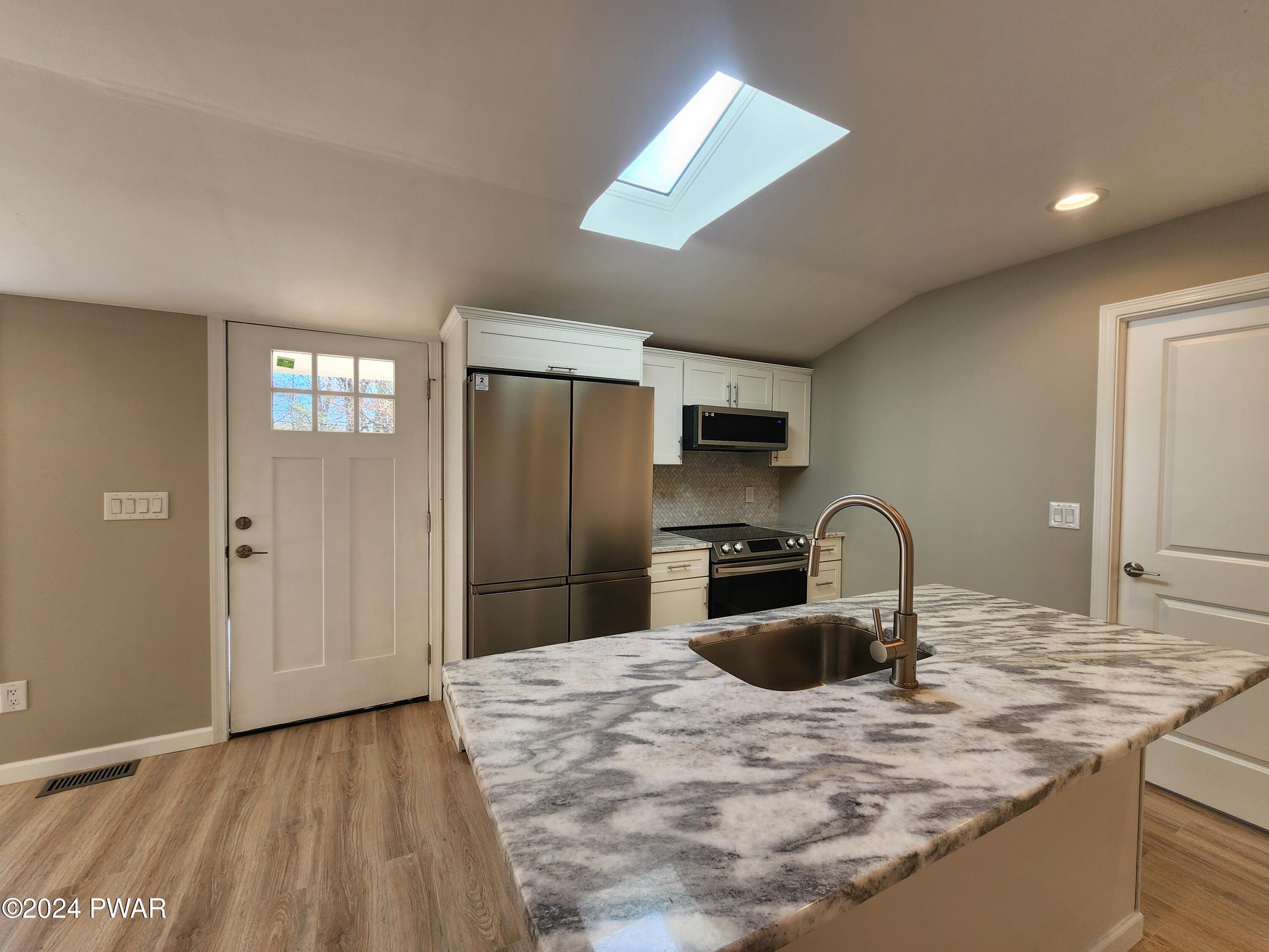 213 Butternut Street Dingmans Ferry, PA 18328 - Photo 5 of 13