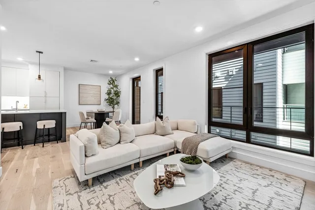 $1,429,000 | 33 A Street, Unit 404, Boston, MA 02127