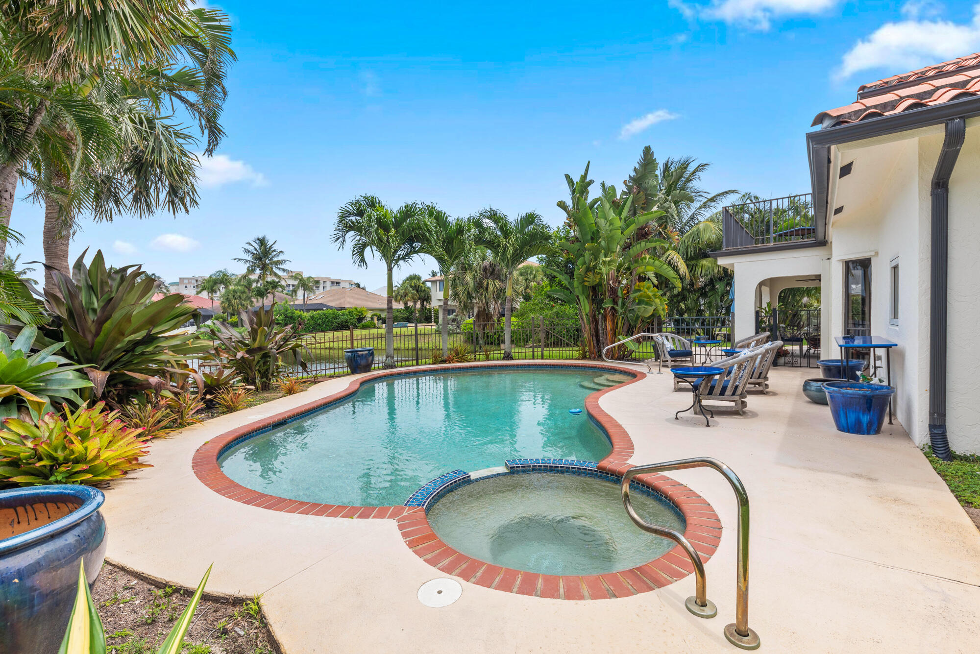 129 Olympus Way Jupiter, FL 33477 - Photo 15 of 38 129 Olympus Way (28)