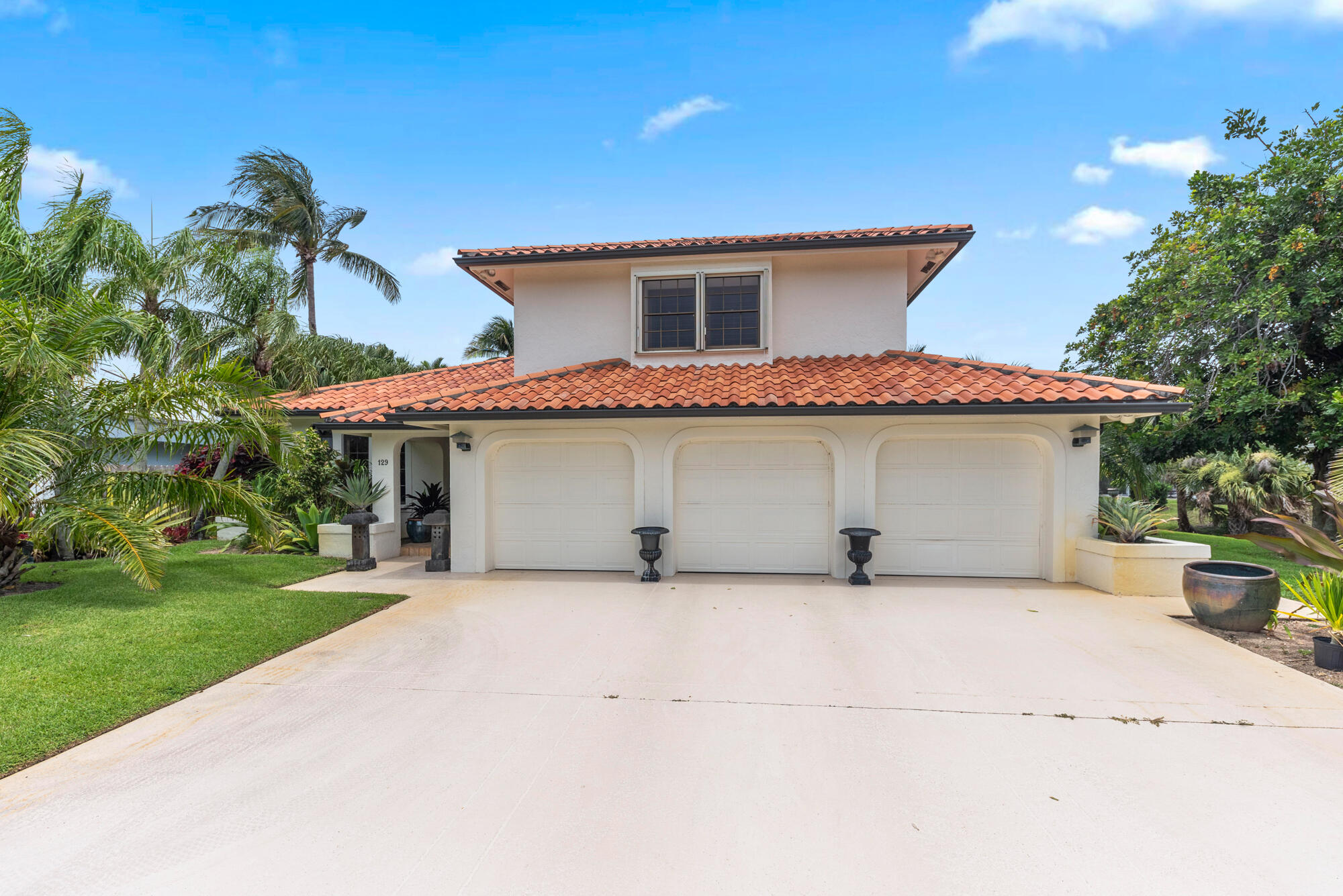 129 Olympus Way Jupiter, FL 33477 - Photo 31 of 38 129 Olympus Way (34)