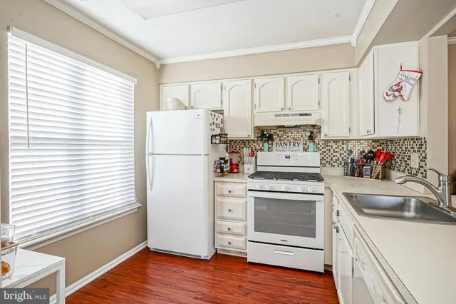 $250,000 | 2402 Sedgefield Drive, Mount Laurel, NJ 08054