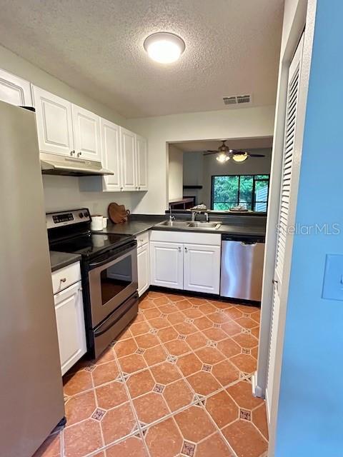 11743 Rolling Pine Lane Port Richey, FL 34668 - Photo 10 of 20