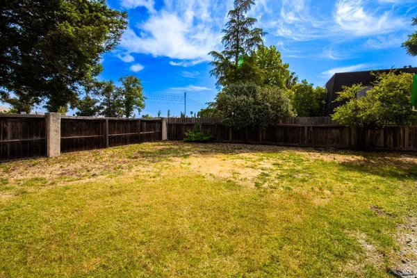 $515,000 | 1926 Blossom Court, Fairfield, CA 94533