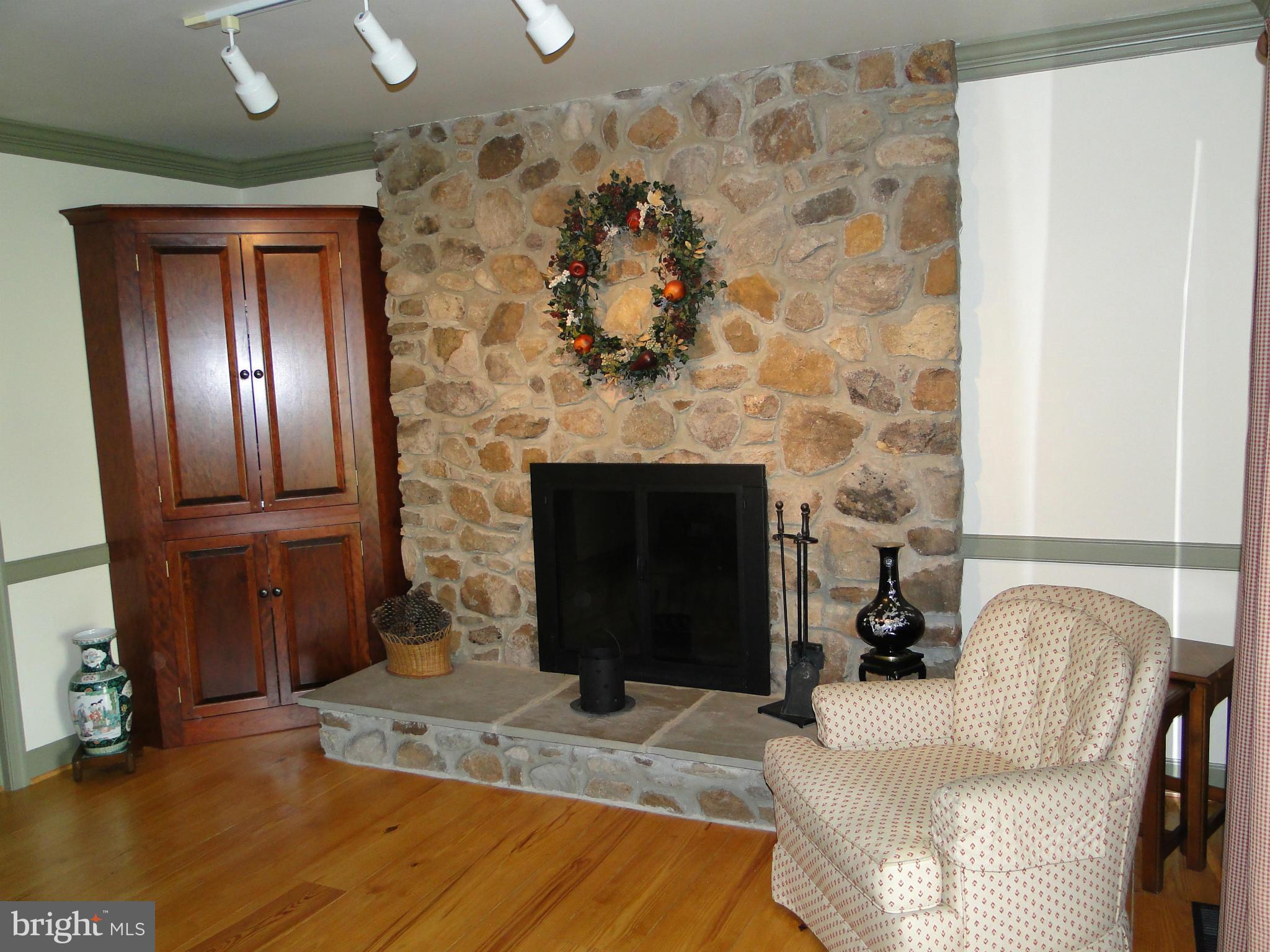 7730 Dam Number 4 Road, Unit 4 Williamsport, MD 21795 - Photo 13 of 30 Family Room