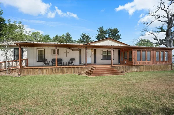 $350,000 | 412 Leaning Oak Lane, Somerville, TX 77879