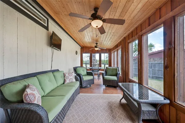 $350,000 | 412 Leaning Oak Lane, Somerville, TX 77879