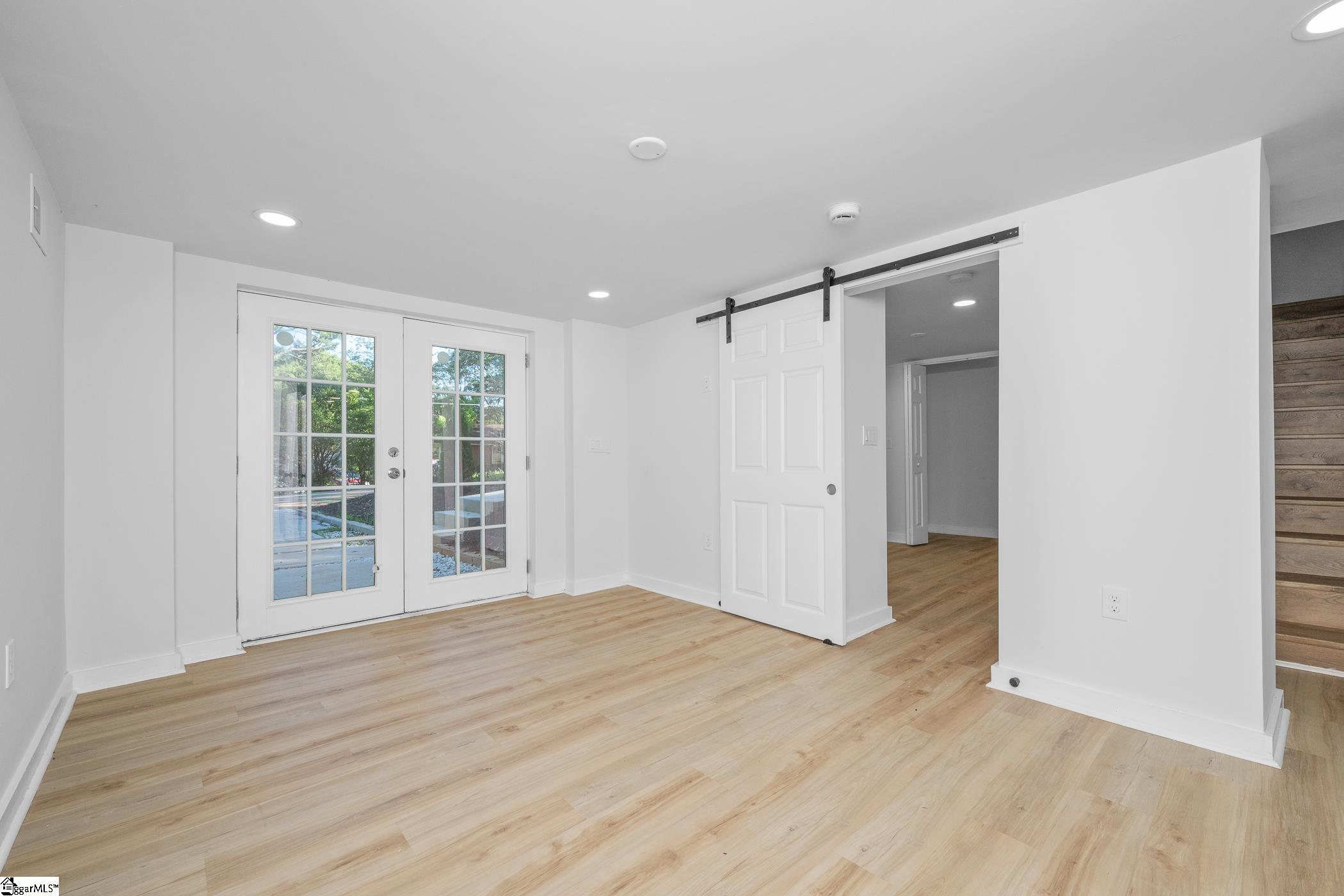 10 Valley View Lane Greenville, SC 29605 - Photo 23 of 33