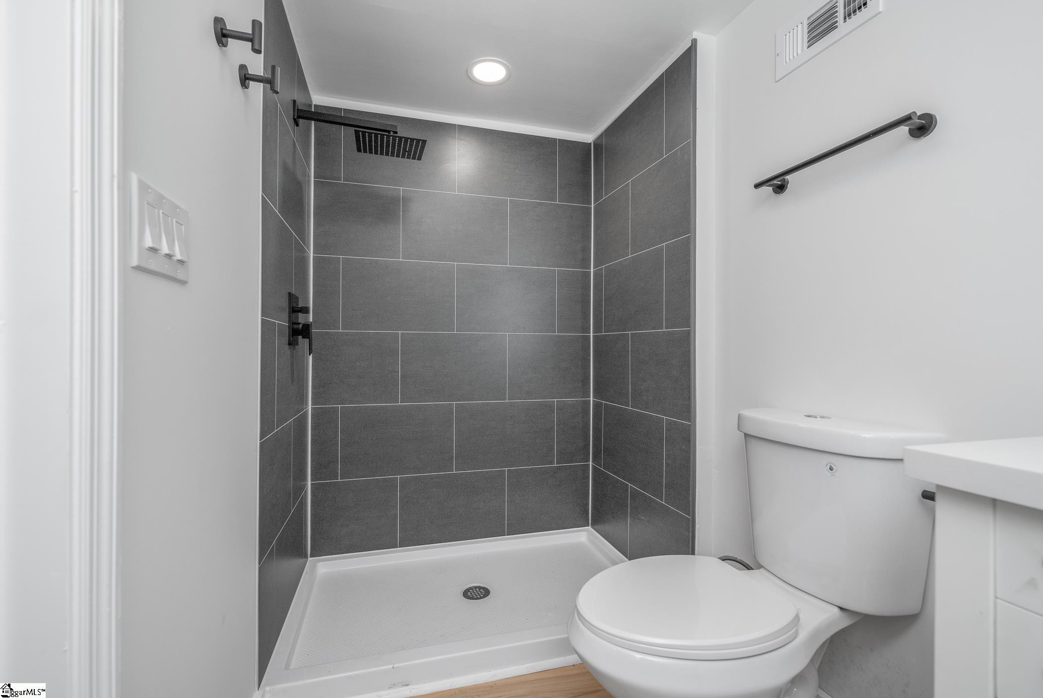 10 Valley View Lane Greenville, SC 29605 - Photo 28 of 33