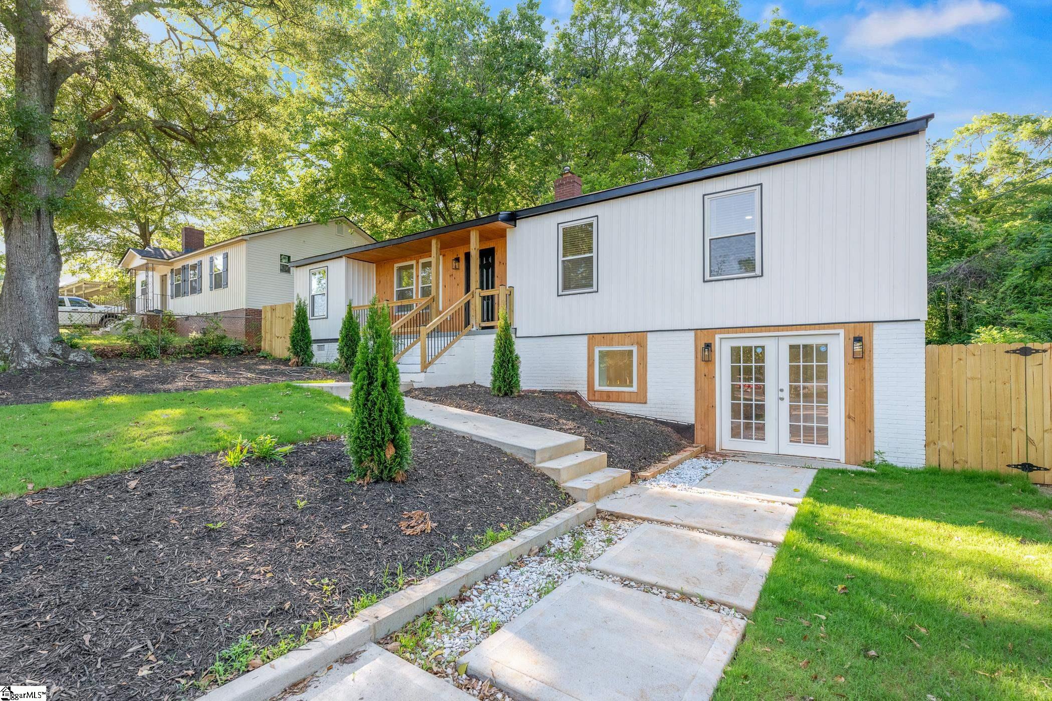 10 Valley View Lane Greenville, SC 29605 - Photo 3 of 33