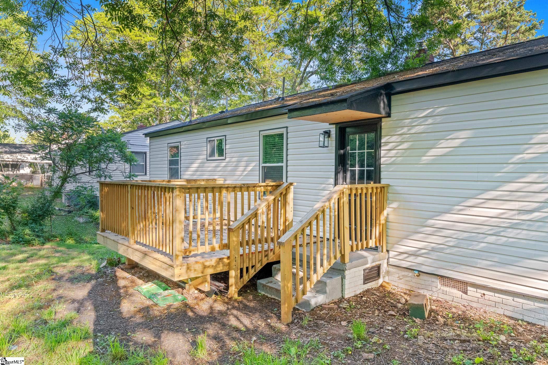 10 Valley View Lane Greenville, SC 29605 - Photo 31 of 33