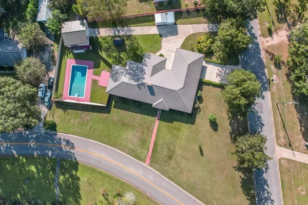 $299,900 | 400 Pinecrest Drive, Dothan, AL 36301
