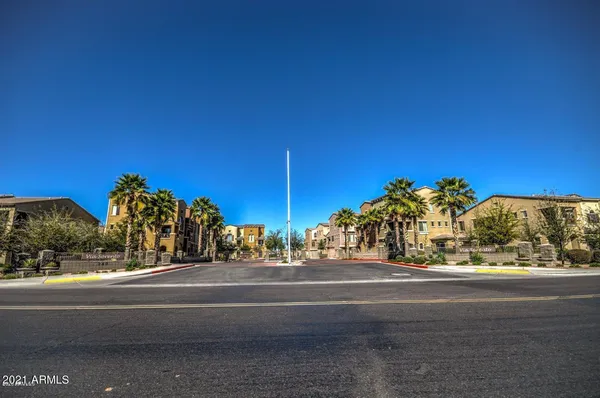 $1,995 | 240 West Juniper Avenue, Unit 1005, Gilbert, AZ 85233