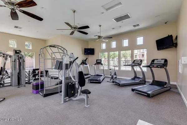 $1,995 | 240 West Juniper Avenue, Unit 1005, Gilbert, AZ 85233