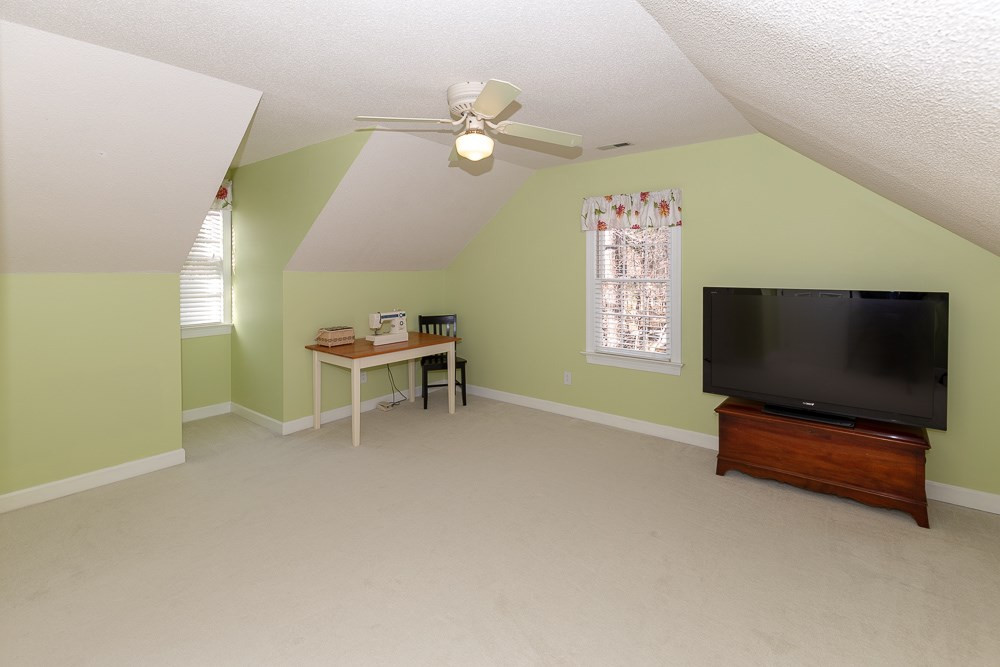 12016 Warwickshire Way Raleigh, NC 27613 - Photo 20 of 25 Photo 20
