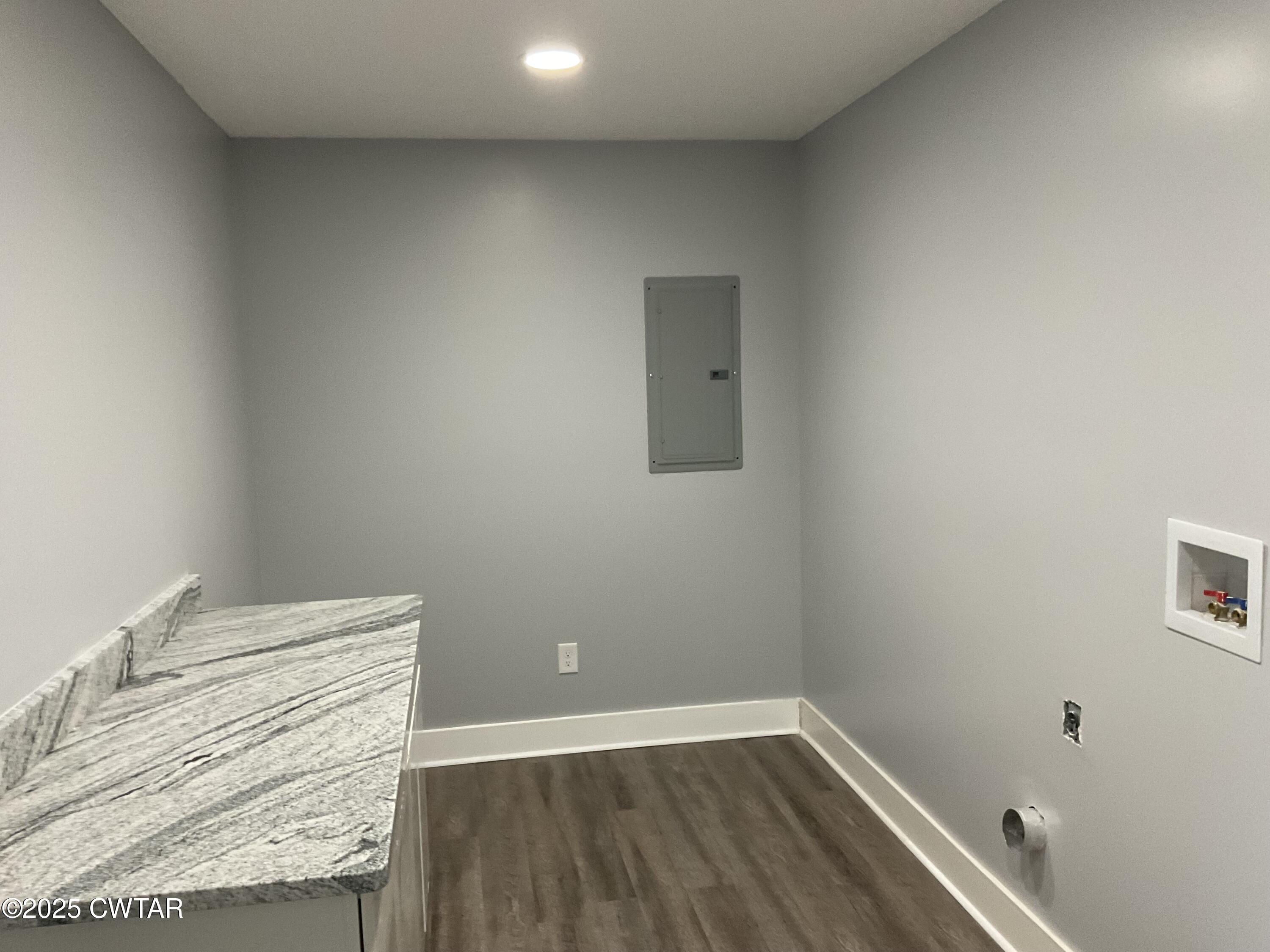 306 Mobile Street Jackson, TN 38301 - Photo 5 of 10 a view of an empty room