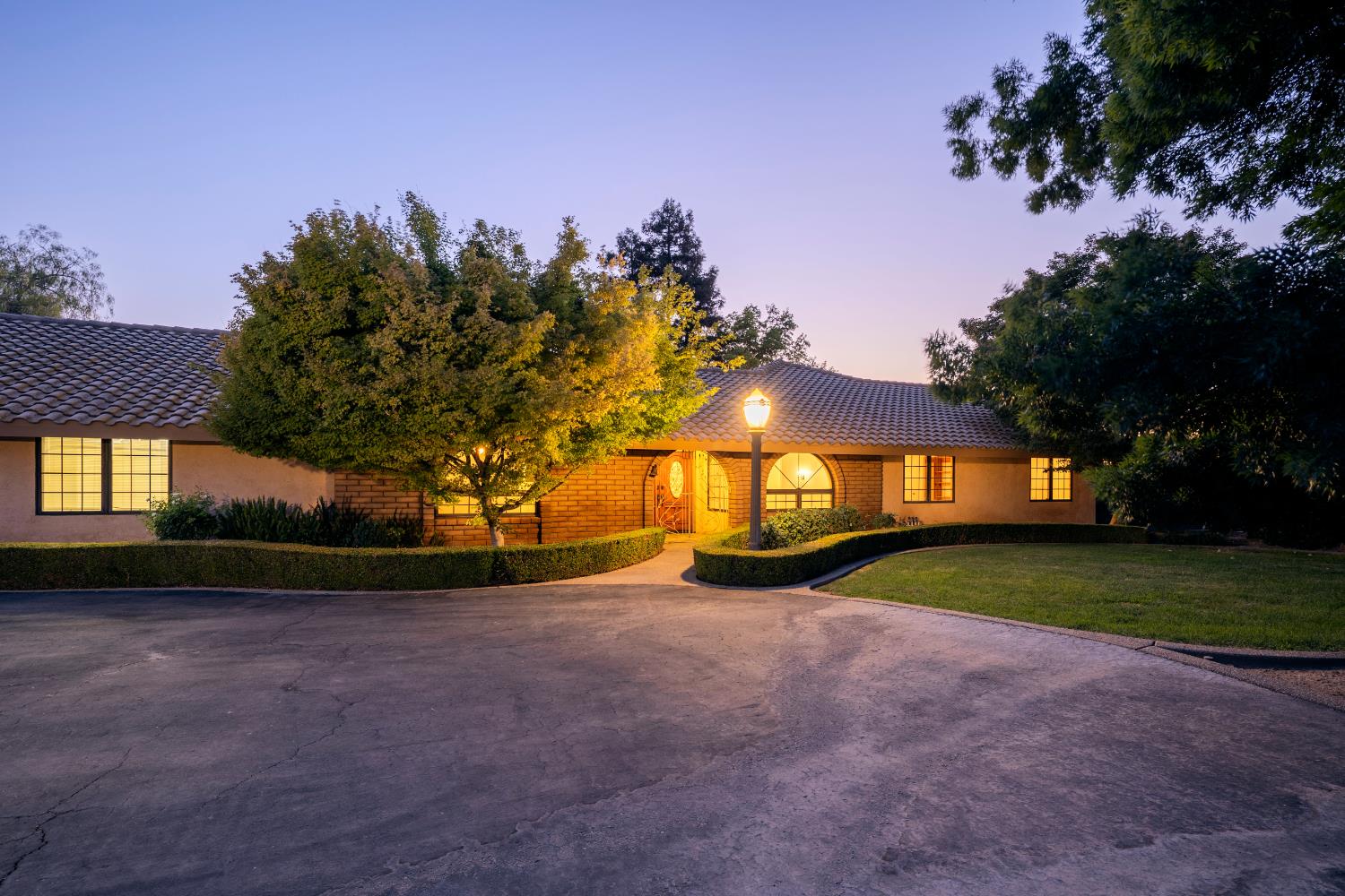 7855 South Buttonwillow Avenue Reedley, CA 93654 - Photo 1 of 81 Gallery Image 1