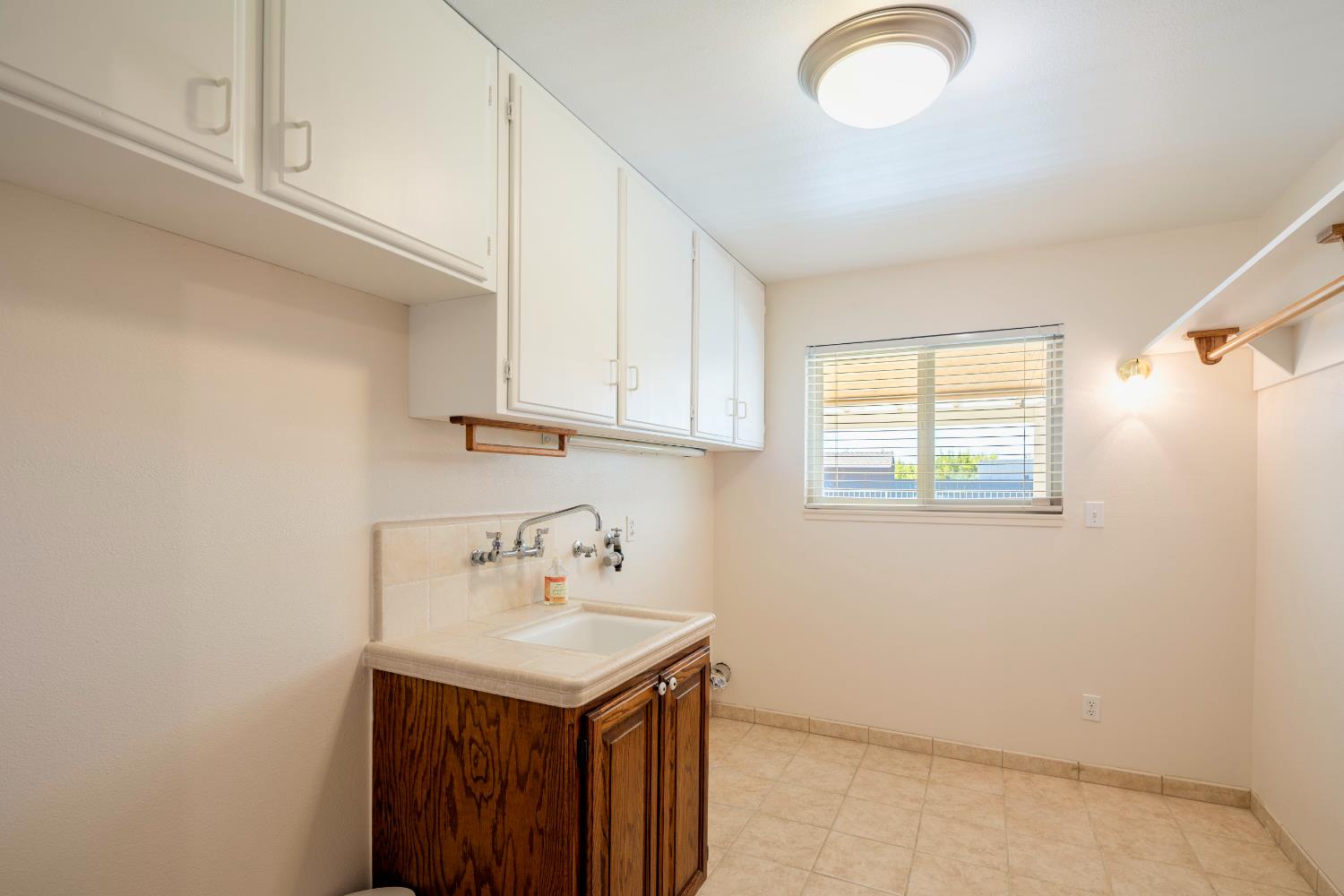 7855 South Buttonwillow Avenue Reedley, CA 93654 - Photo 21 of 81 Gallery Image 21