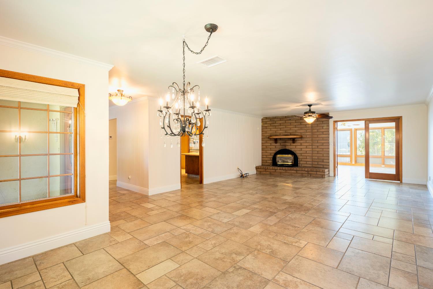 7855 South Buttonwillow Avenue Reedley, CA 93654 - Photo 8 of 81 Gallery Image 8