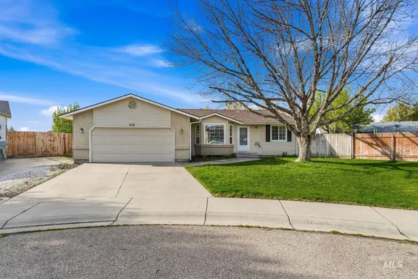 $350,000 | 718 Redwood Lane, Nampa, ID 83651