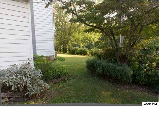 1272 Matohe Road Monroe, VA 24574 - Photo 12 of 12 a black and white photo of a house