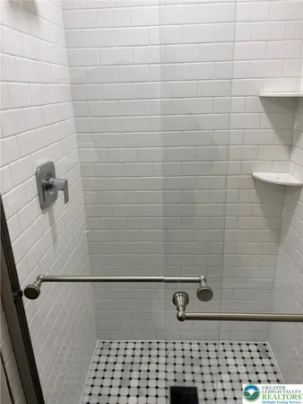 $2,400 | 915 North 4th Street, Allentown, PA 18102