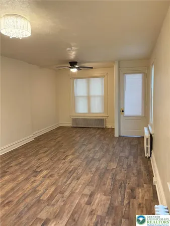 $2,400 | 915 North 4th Street, Allentown, PA 18102