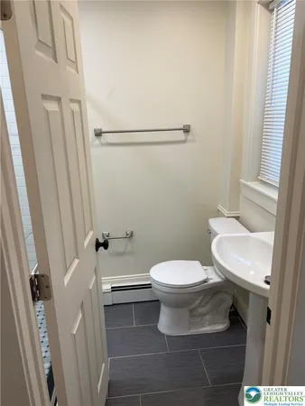 $2,400 | 915 North 4th Street, Allentown, PA 18102