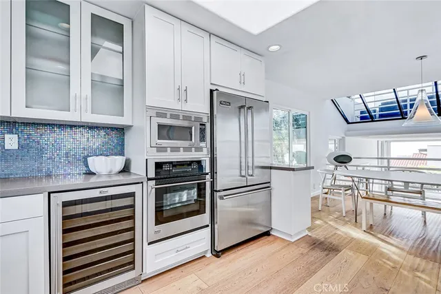 $2,595,000 | 1633 Prospect Avenue, Hermosa Beach, CA 90254