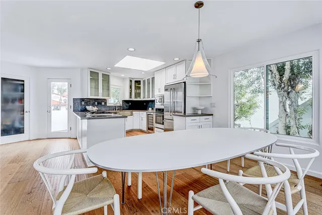 $2,595,000 | 1633 Prospect Avenue, Hermosa Beach, CA 90254