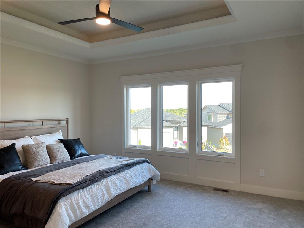 9019 Freedom Street Lenexa, KS 66227 - Photo 14 of 37