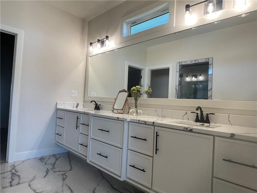 9019 Freedom Street Lenexa, KS 66227 - Photo 15 of 37