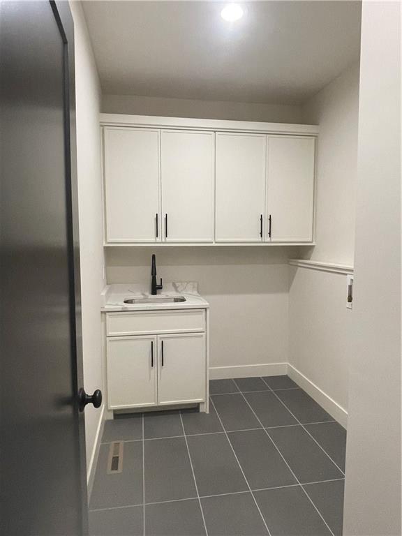 9019 Freedom Street Lenexa, KS 66227 - Photo 18 of 37