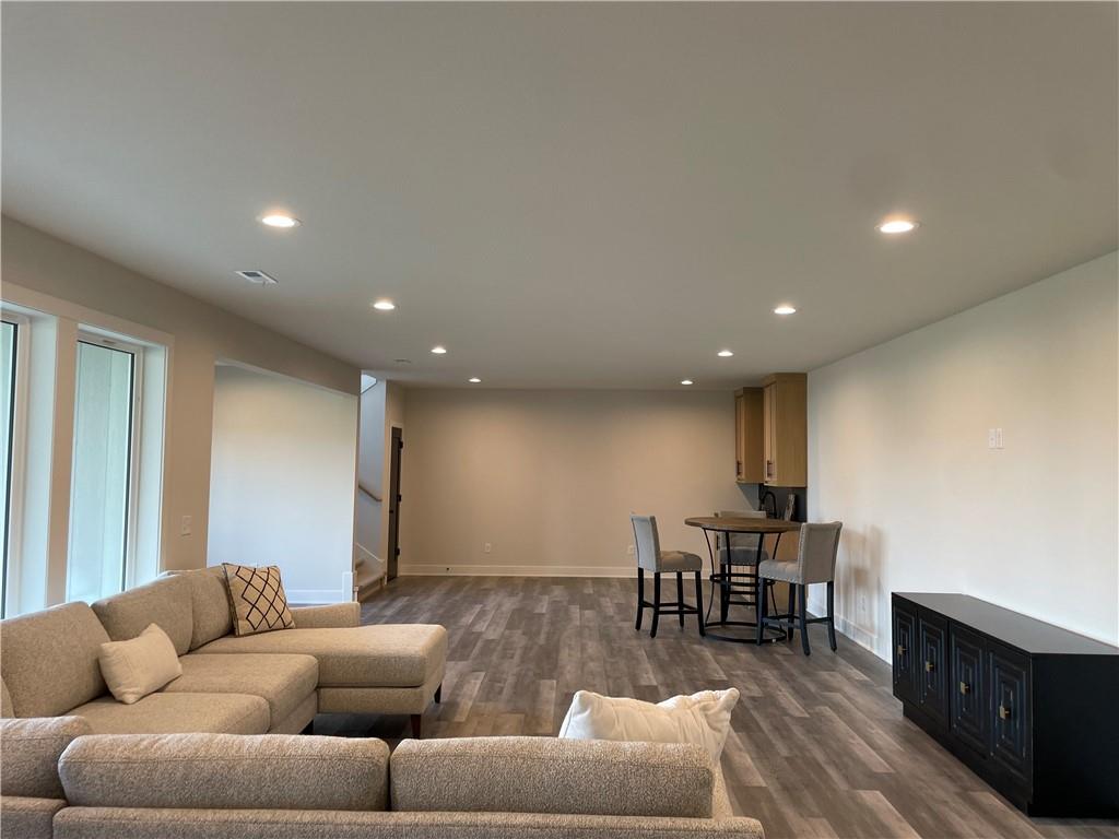 9019 Freedom Street Lenexa, KS 66227 - Photo 24 of 37