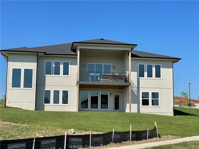 $799,900 | 9019 Freedom Street, Lenexa, KS 66227