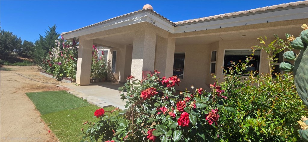 9562 Cambria Road Phelan, CA 92371 - Photo 2 of 55
