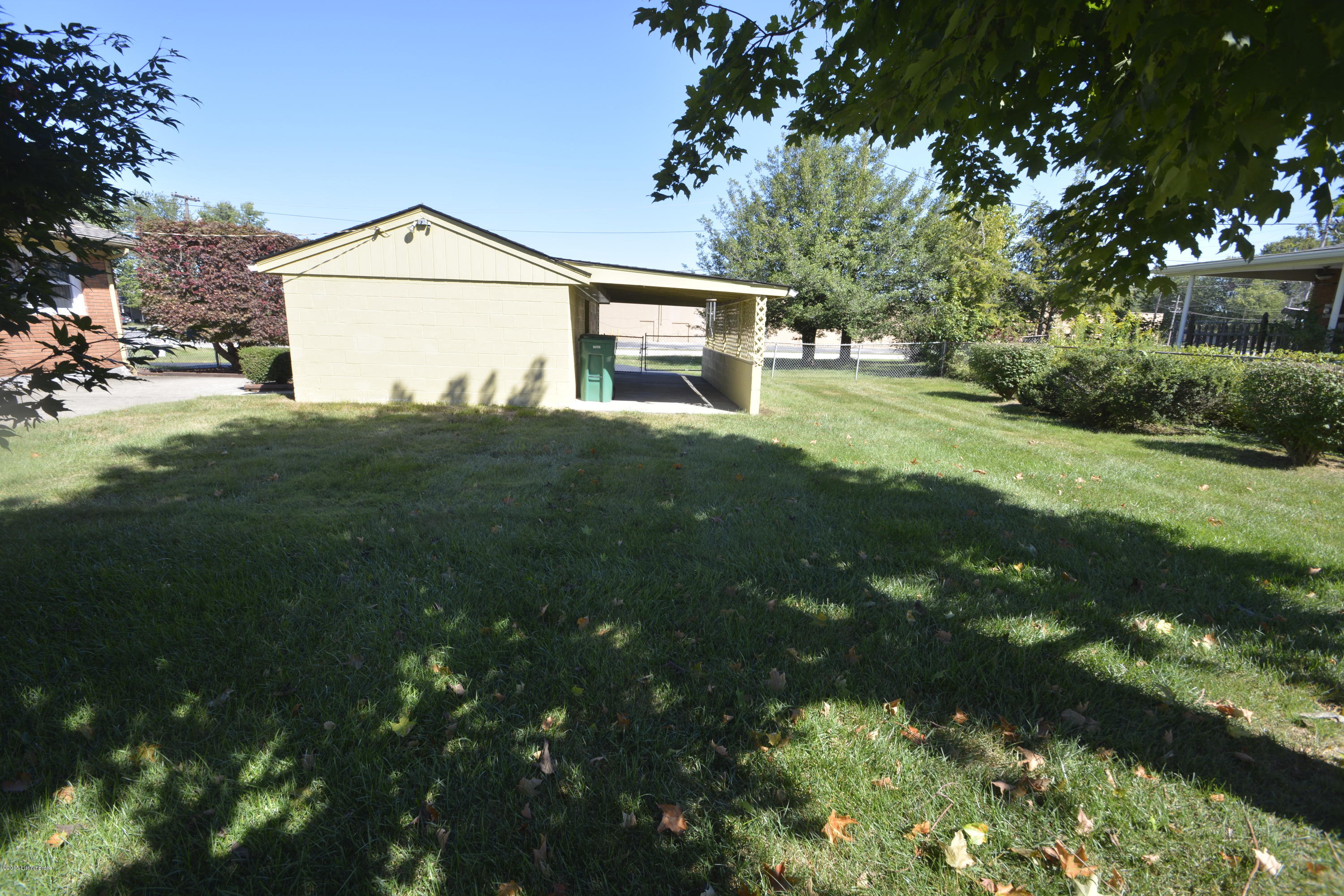 8615 Terry Road Louisville, KY 40258 - Photo 8 of 36 _DSC0161