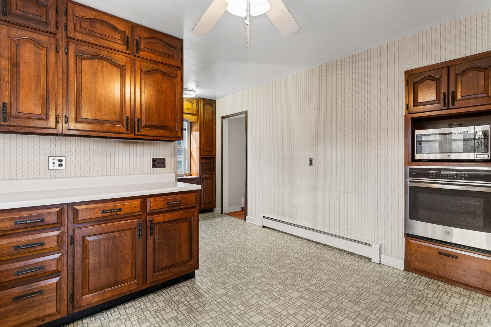 400 East 3rd Street Brocton, IL 61917 - Photo 13 of 41