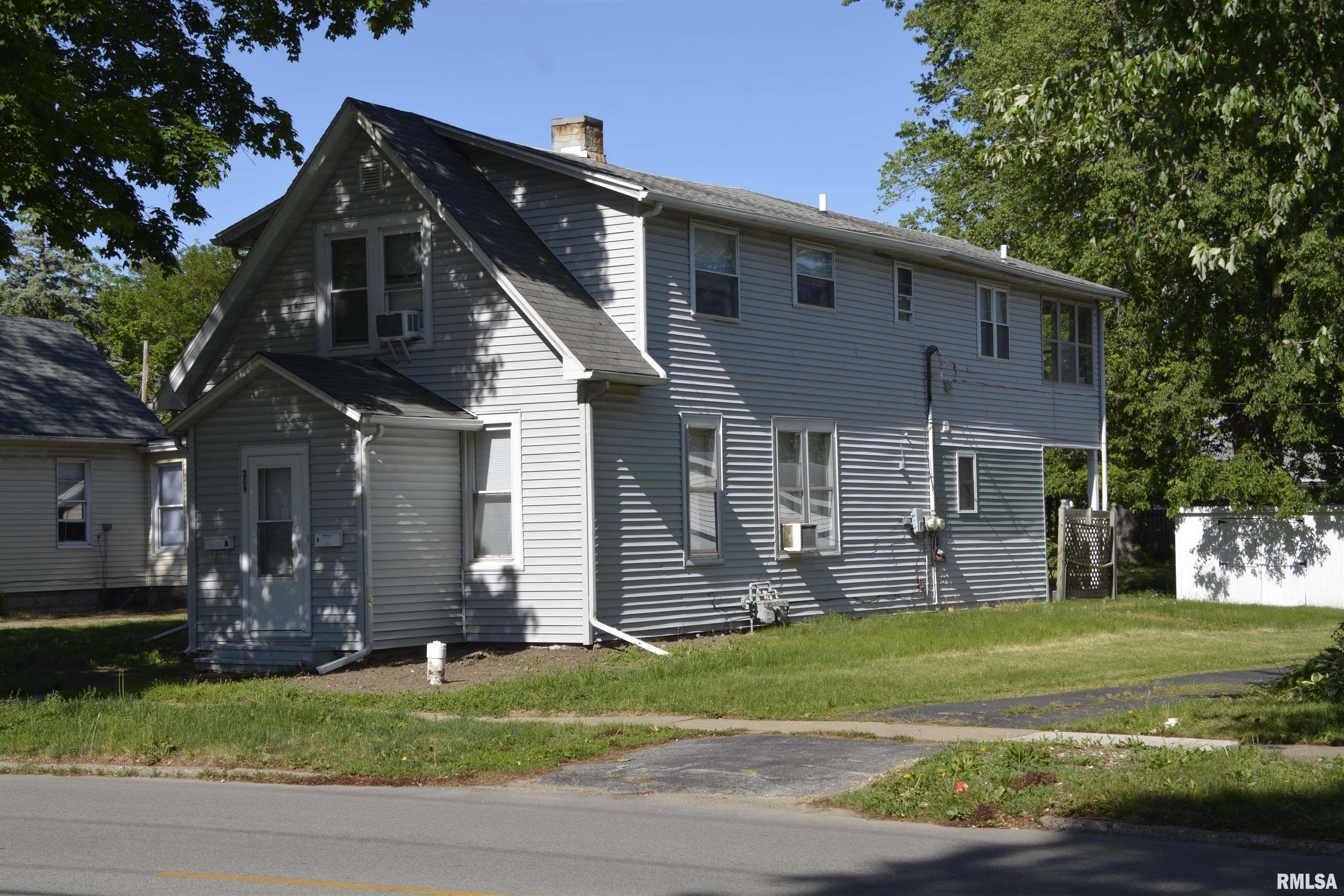 309 South Dudley Street Macomb, IL 61455 - Photo 1 of 21