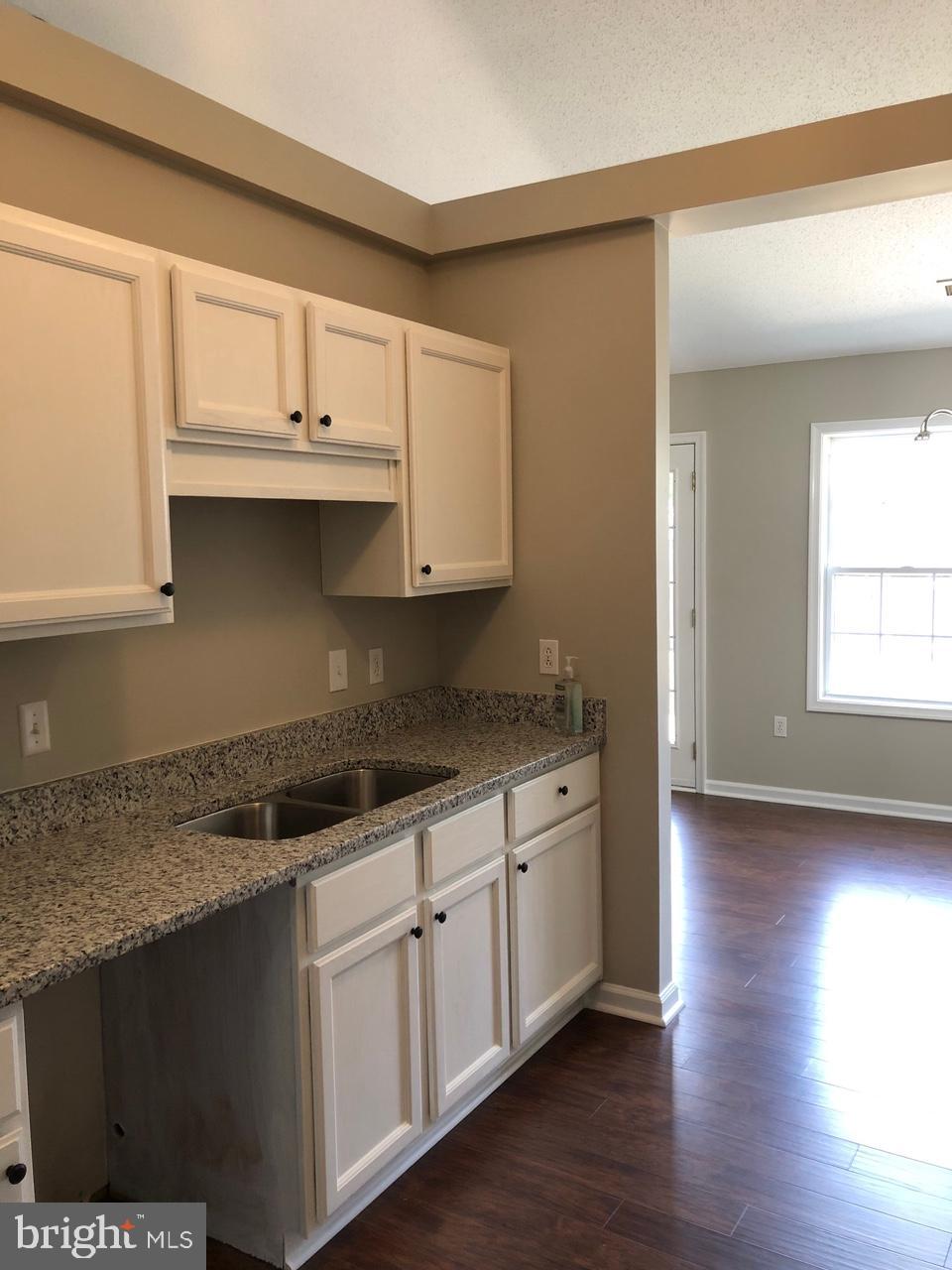 892 Ripplebrook Drive Culpeper, VA 22701 - Photo 3 of 5 Stainless appliances or pick your own Color....