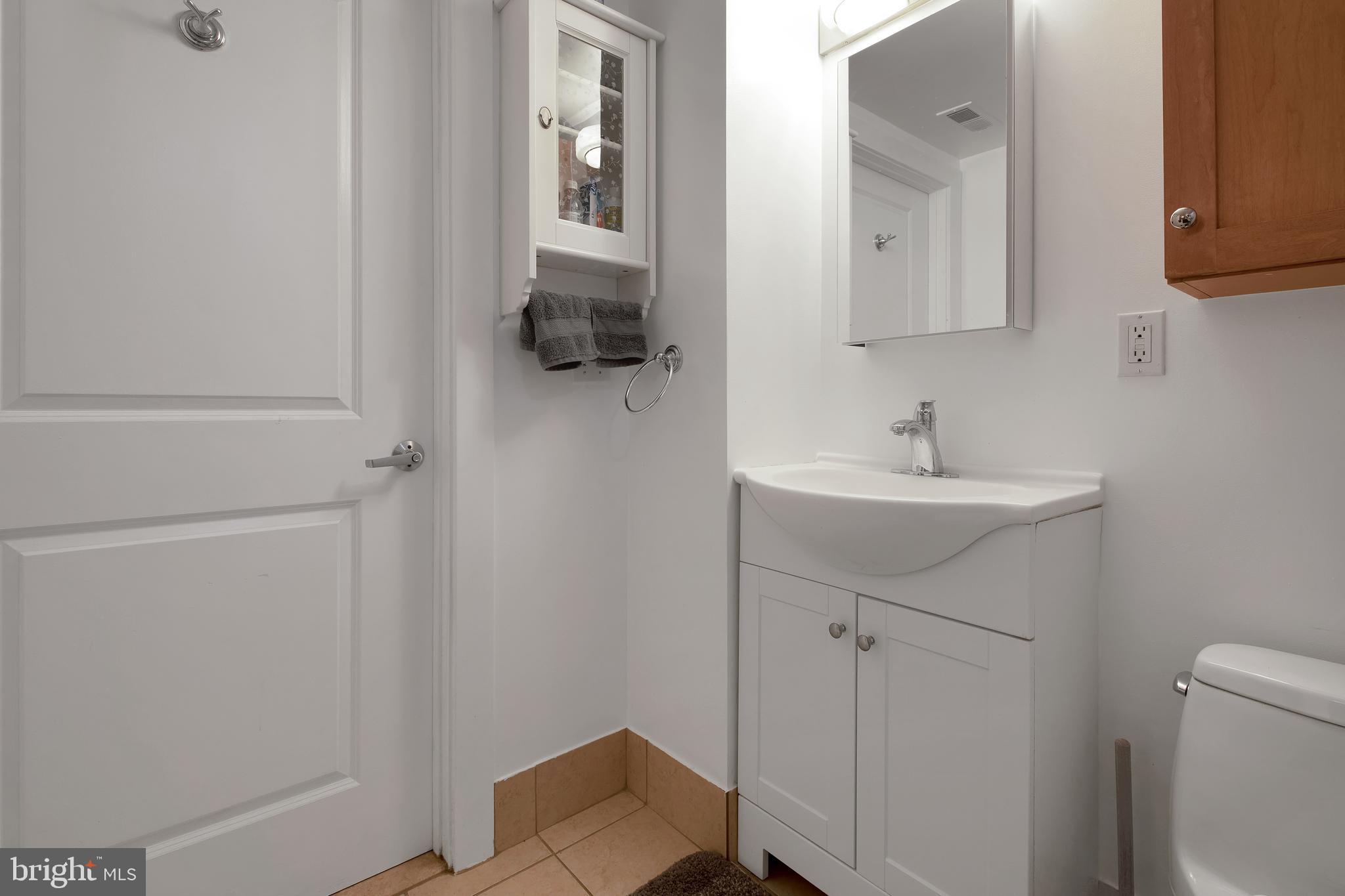 2328 Champlain Street Northwest, Unit 202 Washington, DC 20009 - Photo 17 of 25