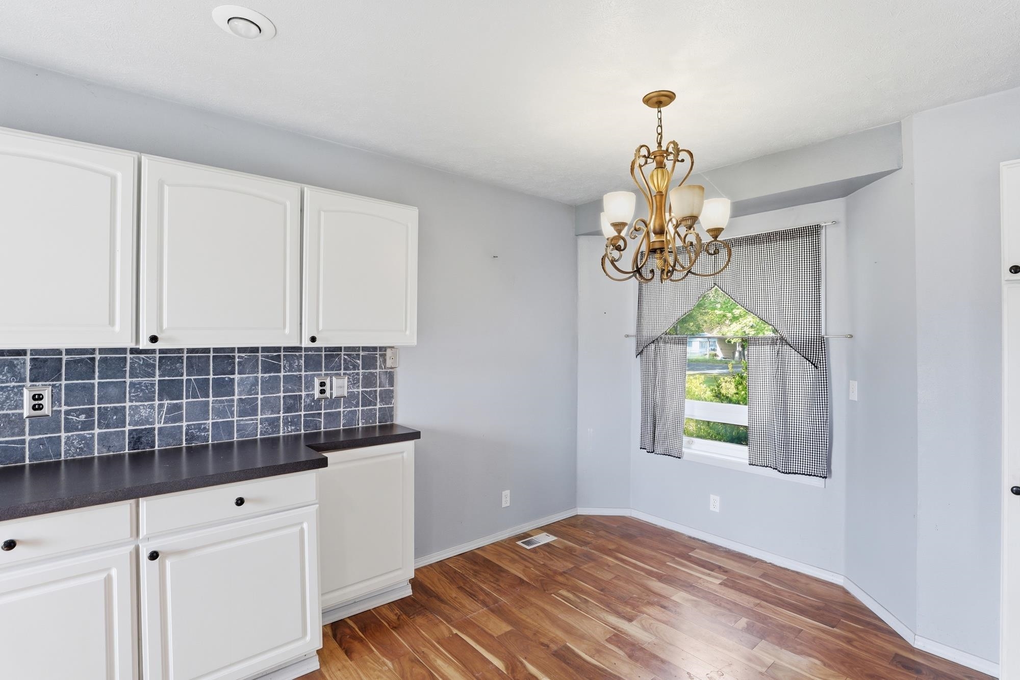 2512 North Park Road Spokane Valley, WA 99212 - Photo 13 of 45 Gallery Image 13