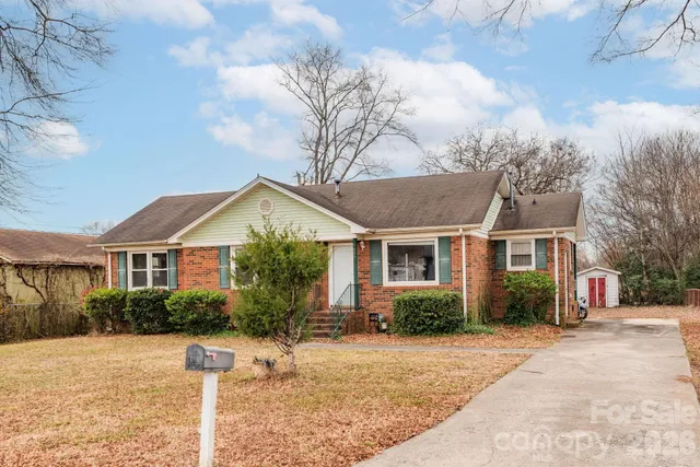 $260,000 | 7650 Bramblewood Drive, Charlotte, NC 28217