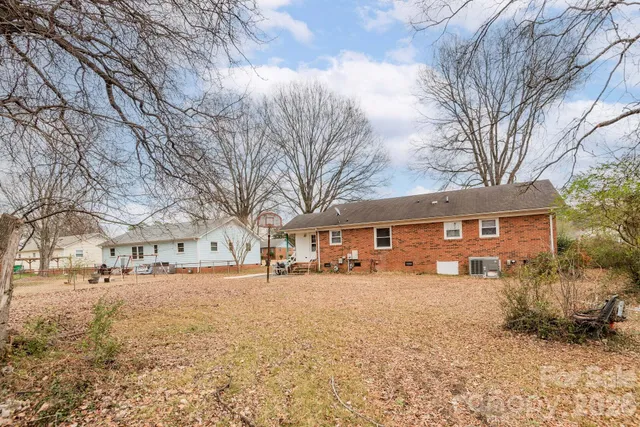 $260,000 | 7650 Bramblewood Drive, Charlotte, NC 28217