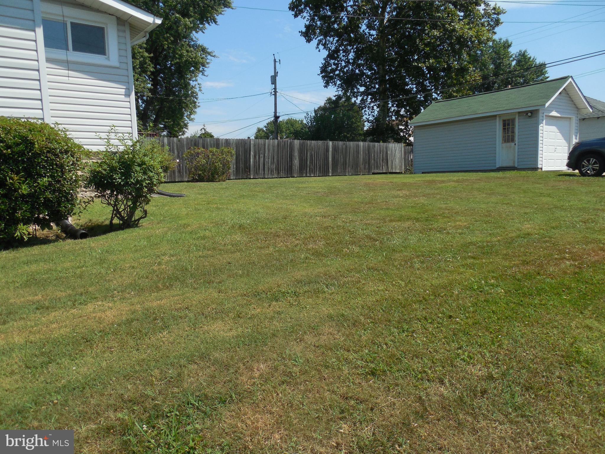 601 Old Home Road Baltimore, MD 21206 - Photo 3 of 31