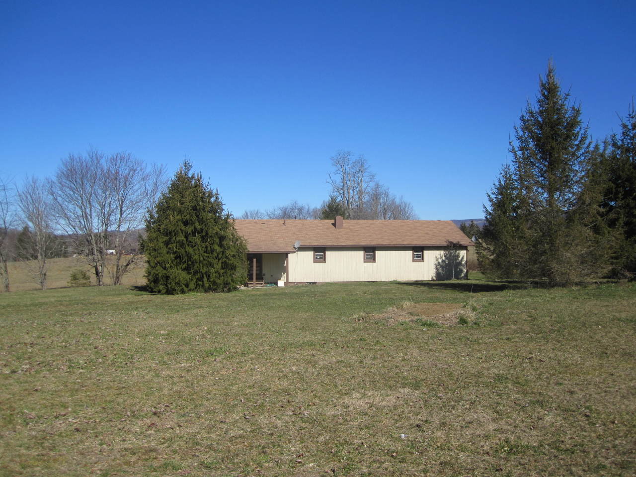 4 Hundley Road Crawley, WV 24931 - Photo 14 of 18 View of the property!
