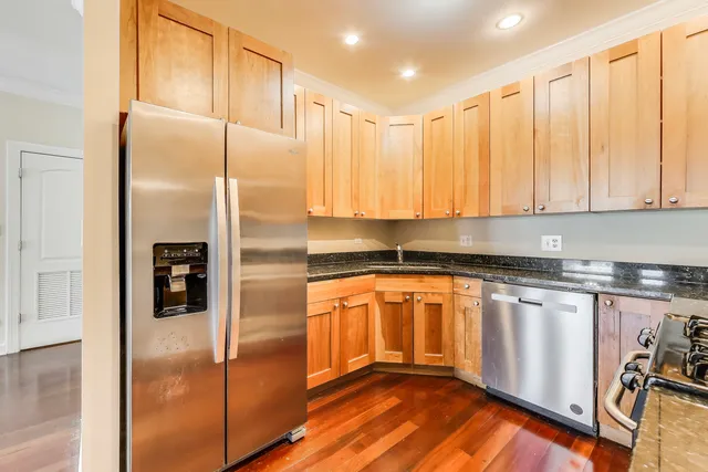 $1,692,600 | 4043 South Drexel Boulevard, Chicago, IL 60653