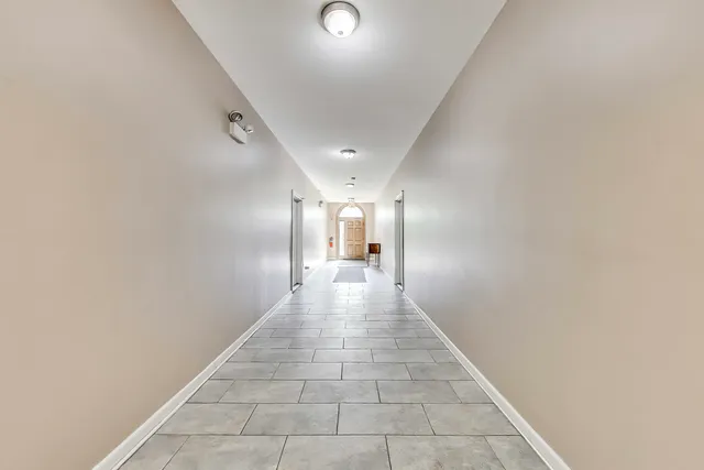 $1,692,600 | 4043 South Drexel Boulevard, Chicago, IL 60653