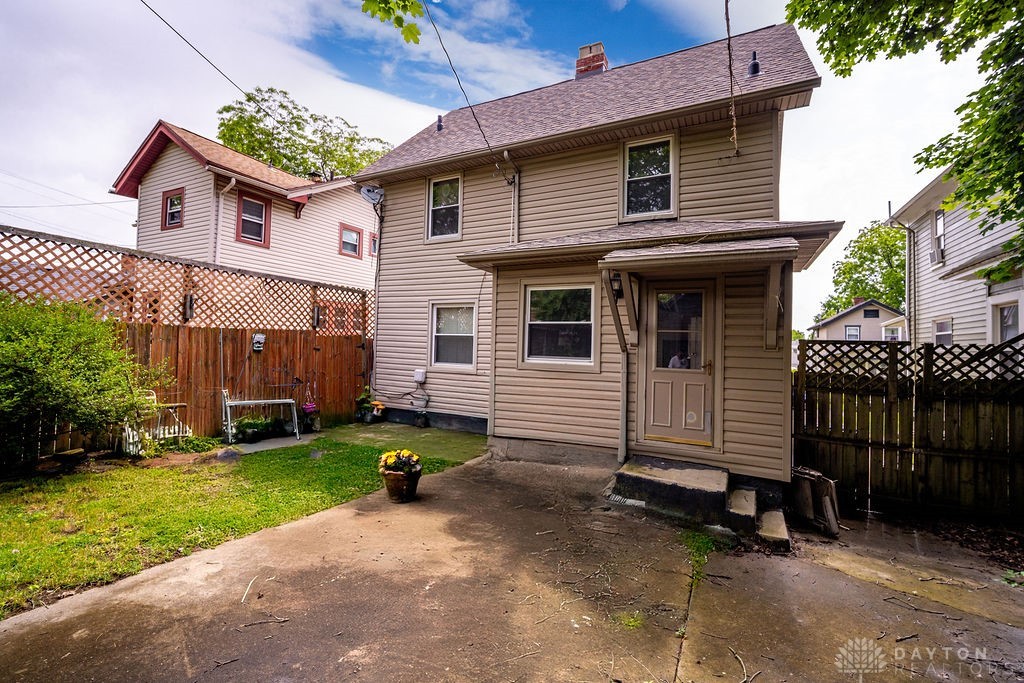 2057 Rugby Road Dayton, OH 45406 - Photo 16 of 19 Gallery Image 16