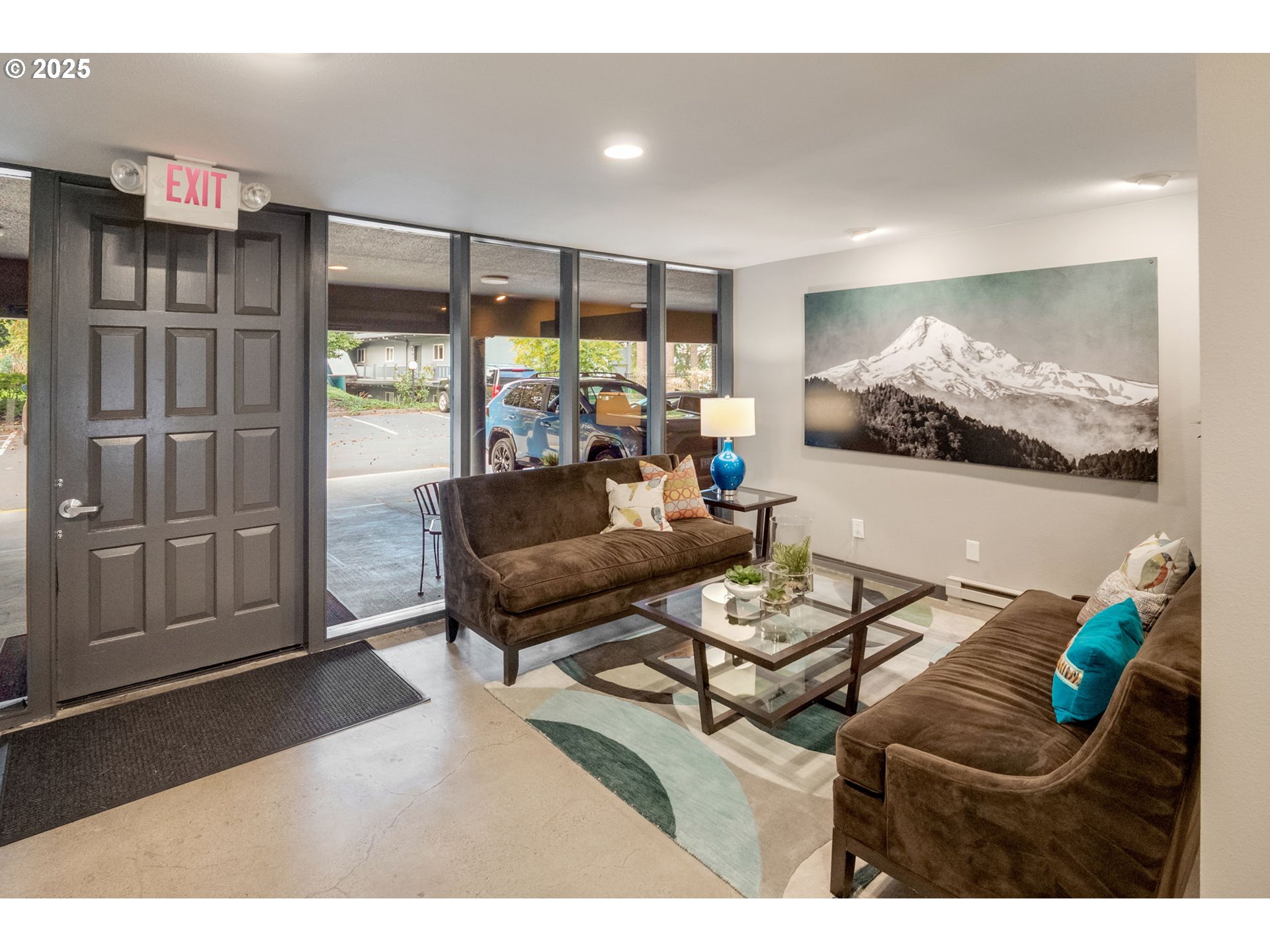 200 Southwest Burnham Road, Unit 200 Lake Oswego, OR 97034 - Photo 5 of 46